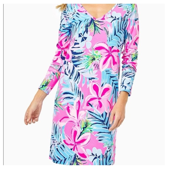 Lilly Pulitzer Dresses & Skirts - Lilly Pulitzer XXS Pretty In Pink
KAISLEY SWING DRESS Dual Neck
Long Sleeves